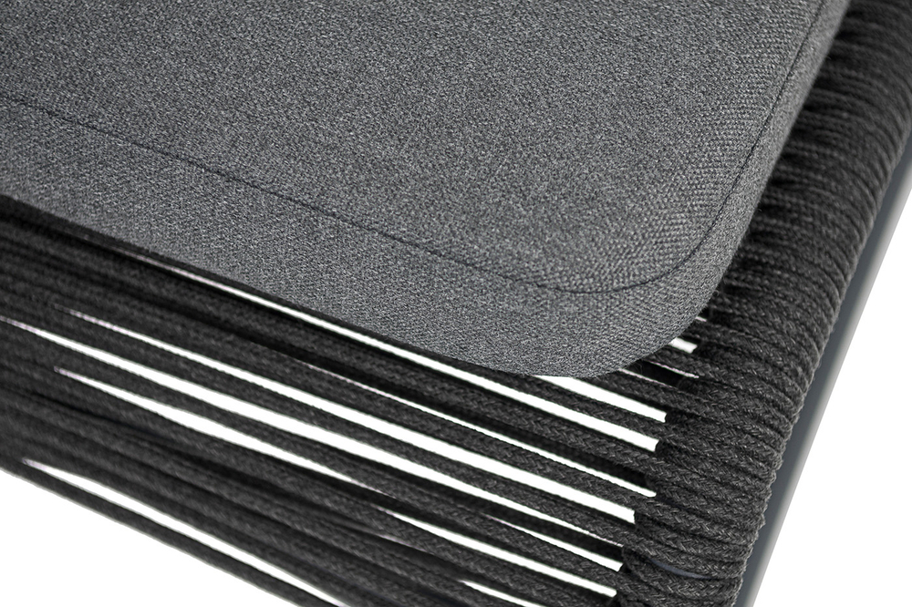 "Ането" стул плетеный из роупа, каркас алюминий темно-серый (RAL7024) муар, роуп темно-серый круглый, ткань темно-серая 027