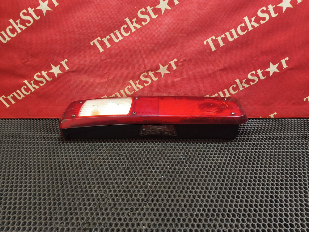 Фонарь задний