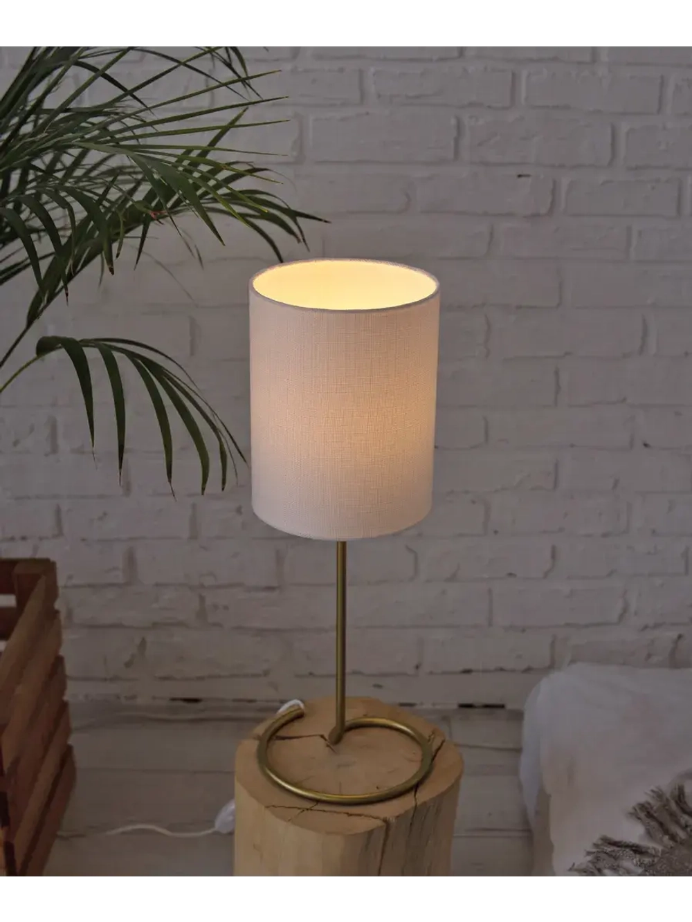 Настольная лампа с абажуром светильник прикроватный