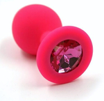 Розовая силиконовая анальная пробка с тёмно-розовым кристаллом - 7 см. (Цвет: розовый)