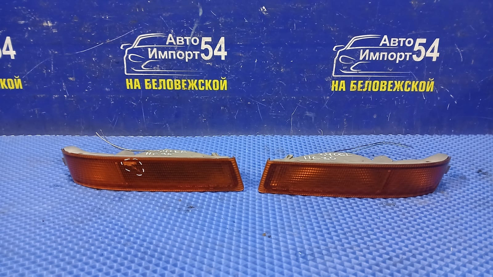 Повторитель в бампер левый NISSAN LAUREL 1997-1999