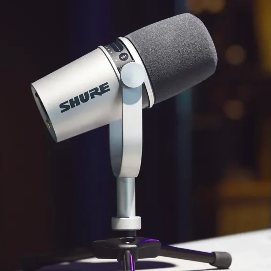 Микрофон для стриминга и игр Shure MV7 Silver