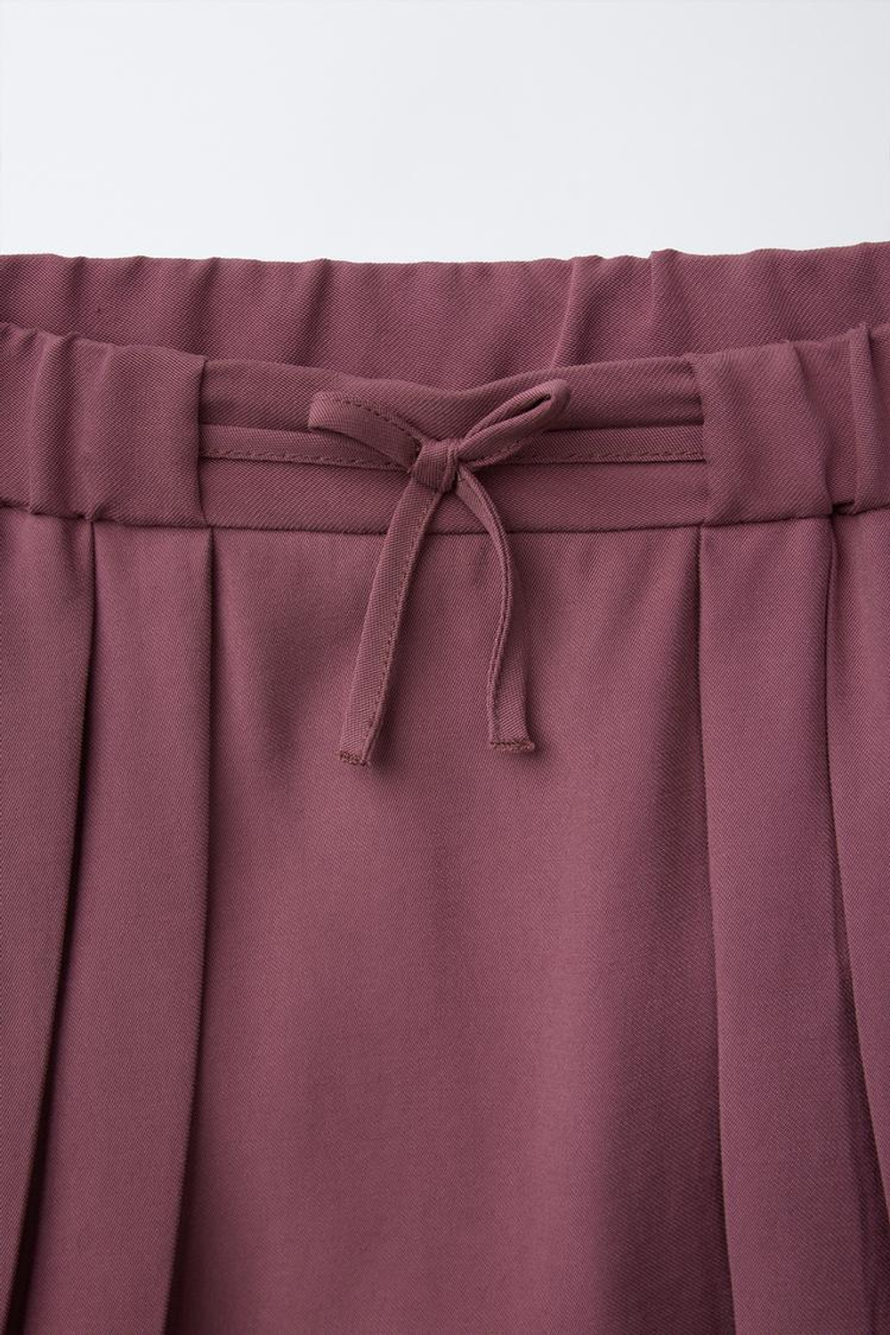 ZARA ЮБКА-ШОРТЫ СТРУЯЩЕГОСЯ КРОЯ, МАЛИНОВЫЙ