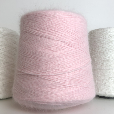 Regina; ангора 80%, п/а 20%; 300м/100гр; цвет: нежный зефир.