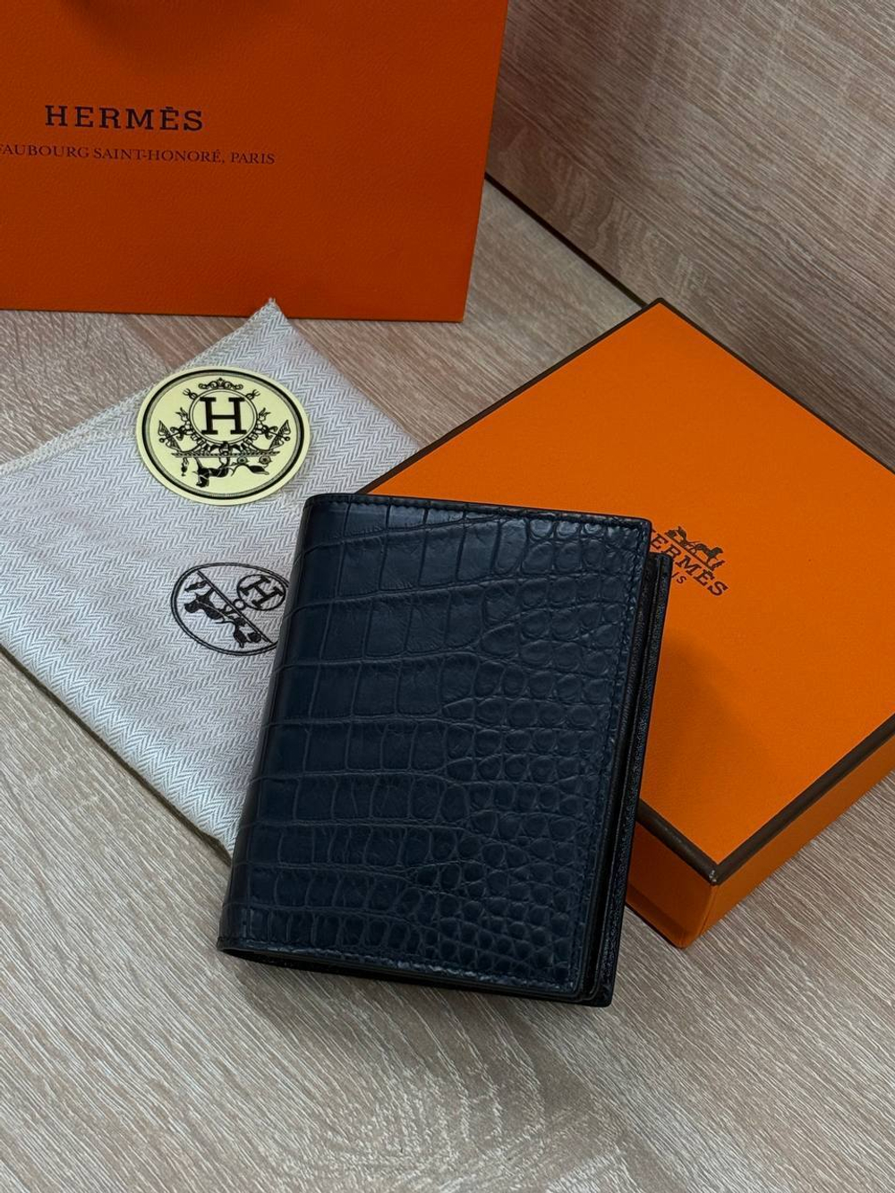 Кошелек Hermes из кожи крокодила