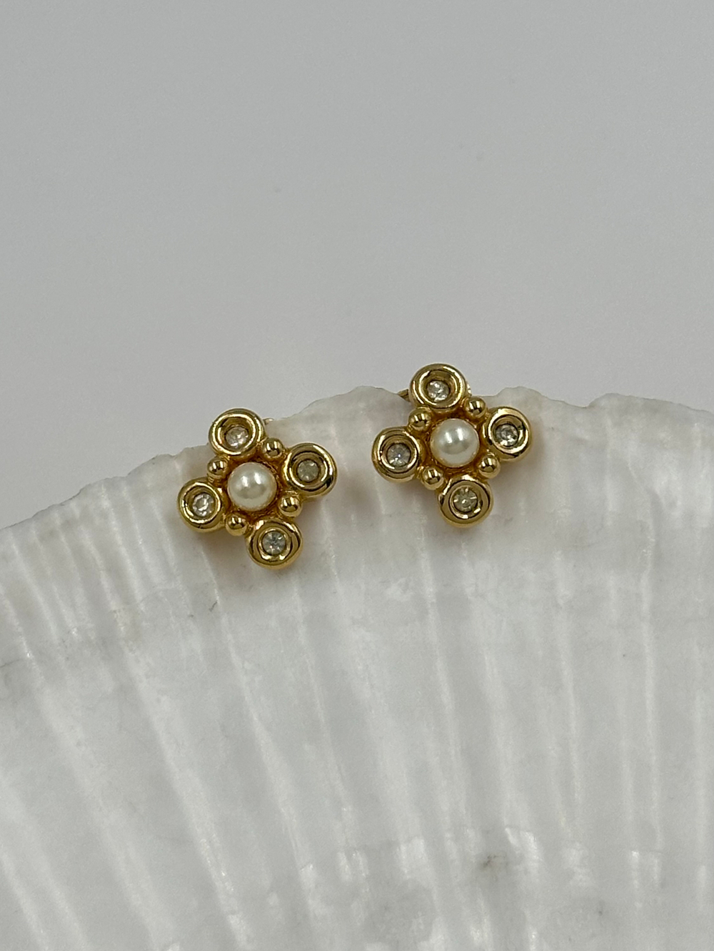 Миниатюрные клипсы Christian Dior