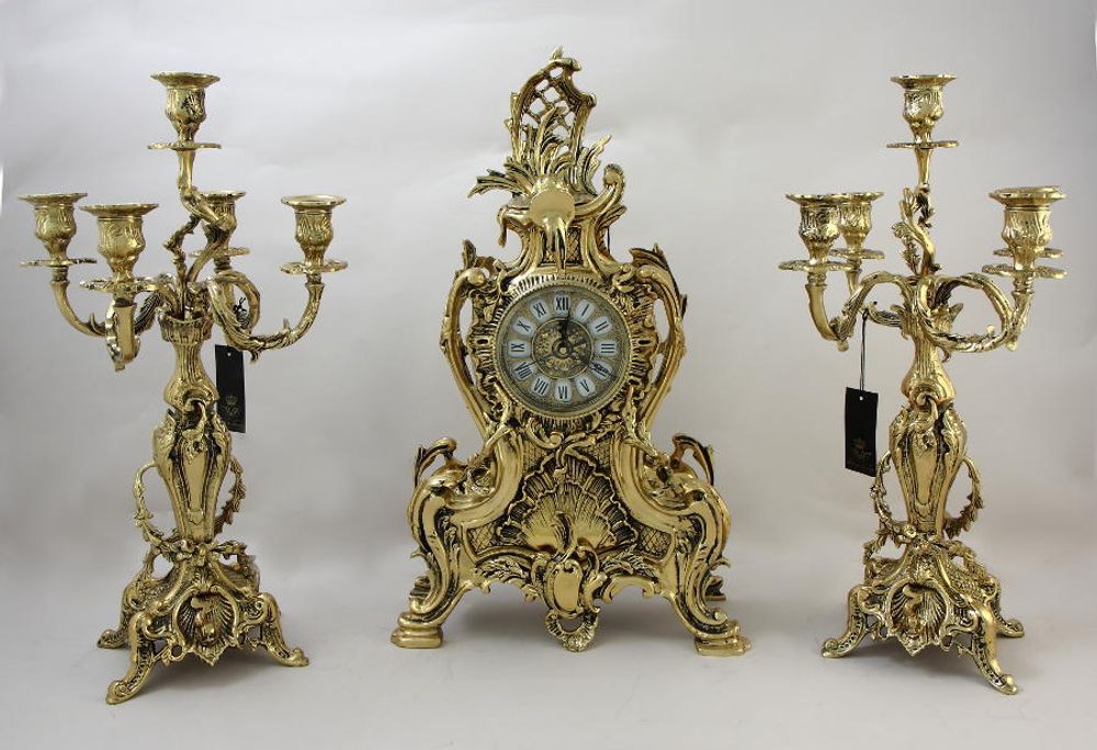 Bello De Bronze Часы Конша, золото