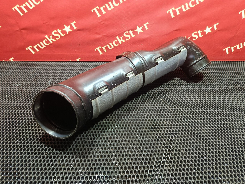 Патрубок воздушного фильтра 2023г