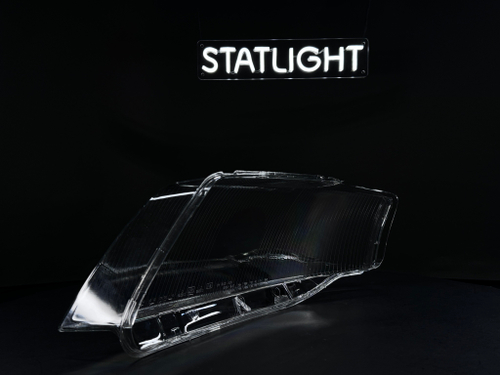 Правое стекло фары Audi A6 C5 1997-2001