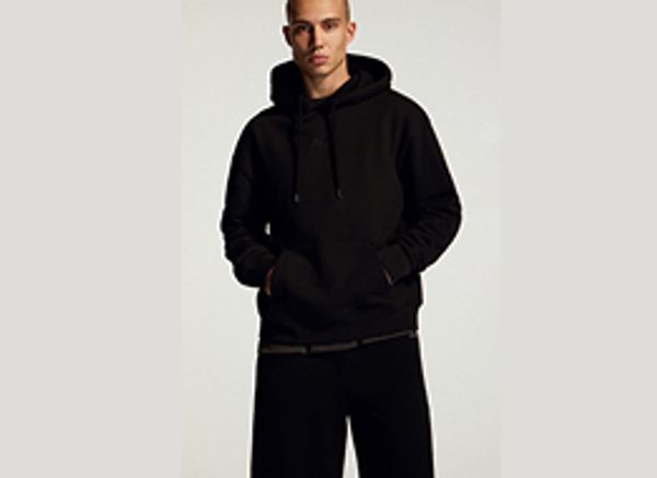 Худи A17: практичный подарок с характером