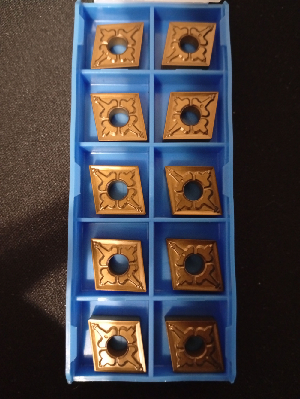 Пластина токарная CNMG120404-TM RW1029