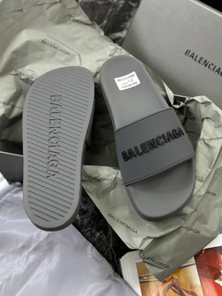 Шлепанцы Balenciaga