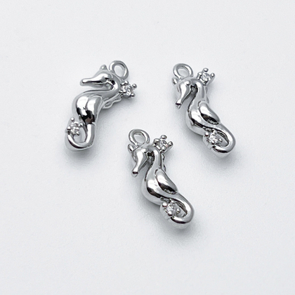 Подвеска Морской конек, цвет серебро (родий), фианиты, размер 14*6 мм, цена за 1 шт