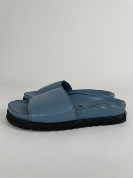 Шлепанцы Piazza