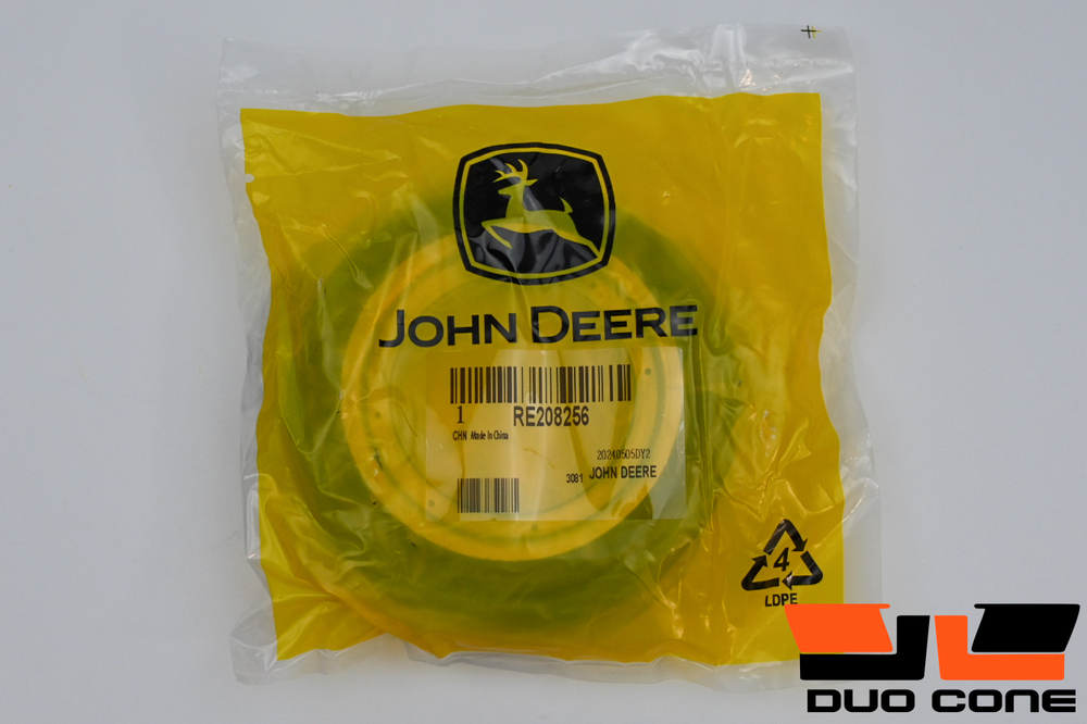 Армированная манжета (Сальник) RE208256 John Deere