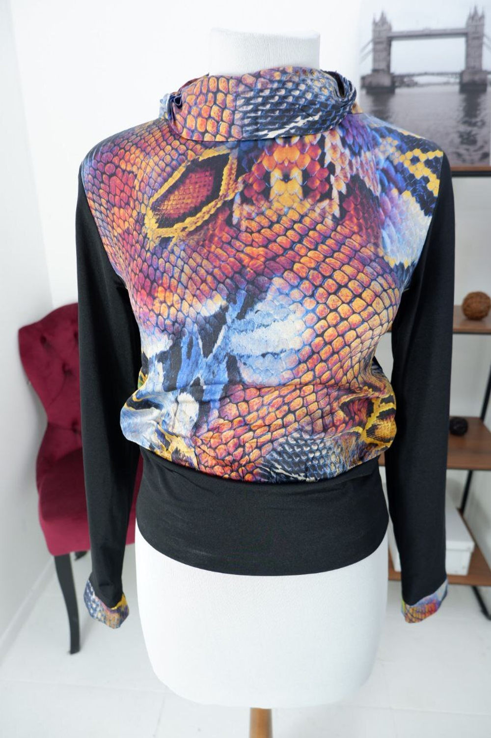 Джемпер LuSsotico яркий 46 размер