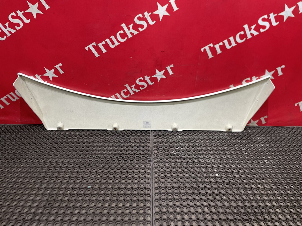 Спойлер кабины верхний