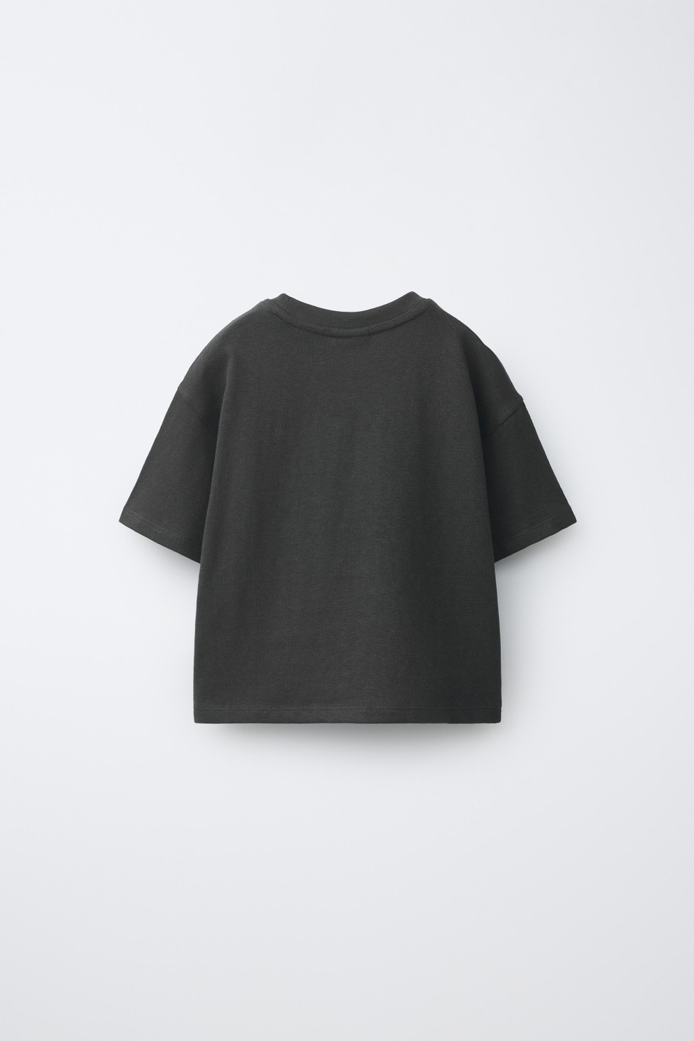 ZARA ФУТБОЛКА С ВЫШИВКОЙ, ТЕМНЫЙ АНТРАЦИТ