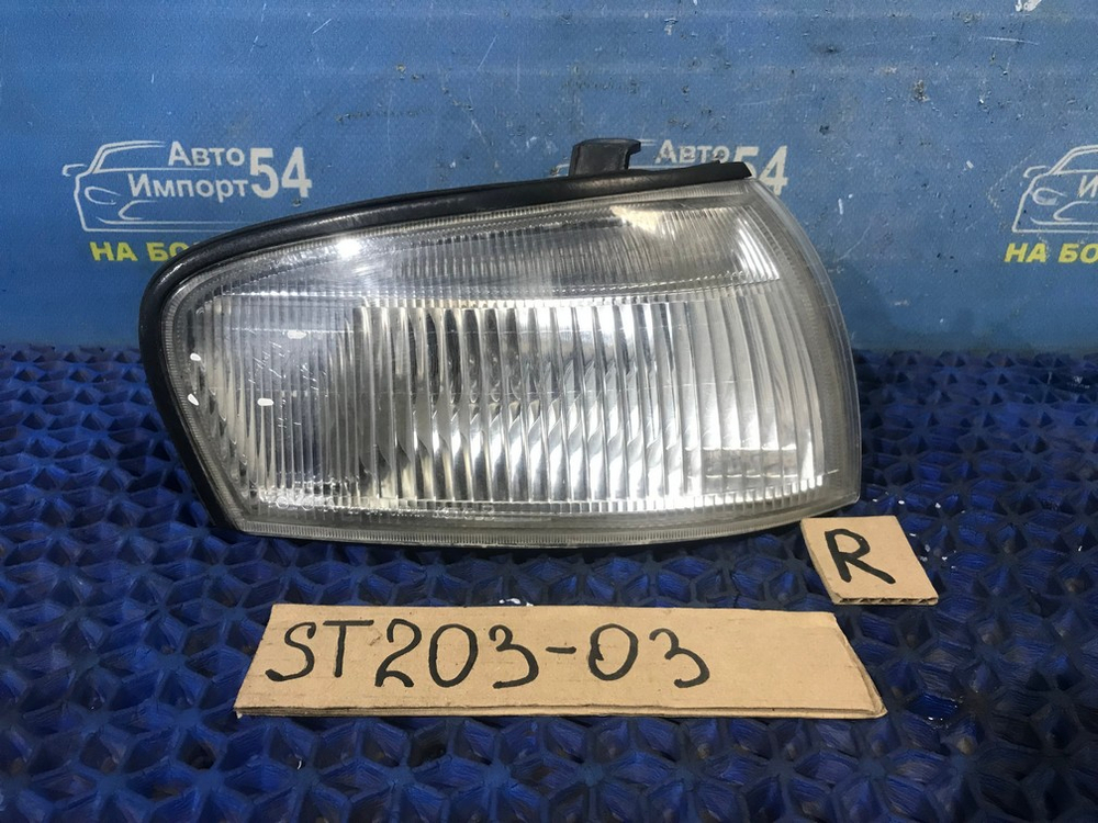 Габарит правый TOYOTA CORONA EXIV 1996