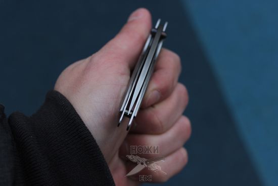 Складной нож Mcusta Kusumi Classic Damascus Folder MC-0031D c клинком из стали VG-10 San Mai (Laminated Stainlesss Damascus) рукоять Damascus
