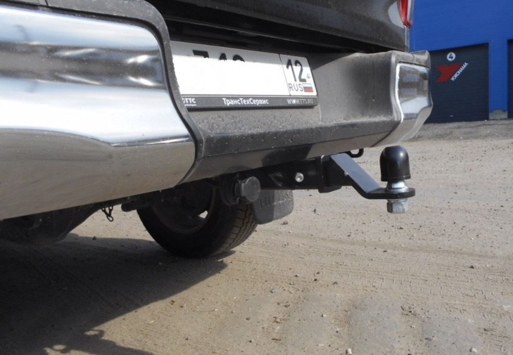Фаркоп Бизон на Toyota Hilux FA 0971-E (с 2015 г.в.) (паспорт и сертификат в комплекте)(без электрики)