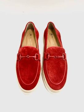 Лоферы женские