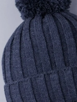 Шапка для мальчика на завязках осенняя