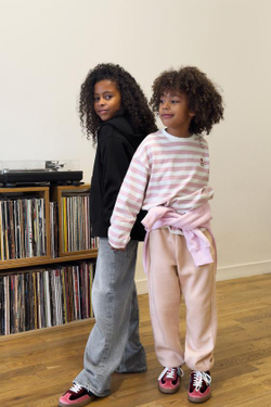 ZARA ЛОНГСЛИВ В ПОЛОСКУ С ВЫШИВКОЙ «СЕРДЦЕ», РОЗОВЫЙ