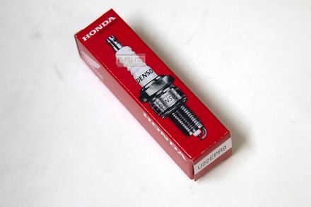 31917-KPH-901. PLUG, SPARK (CPR7EA-9)(NGK)