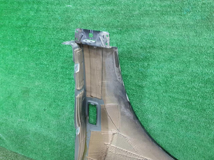 Крыло переднее правое Rolls-Royce Cullinan (2018-н.в.)