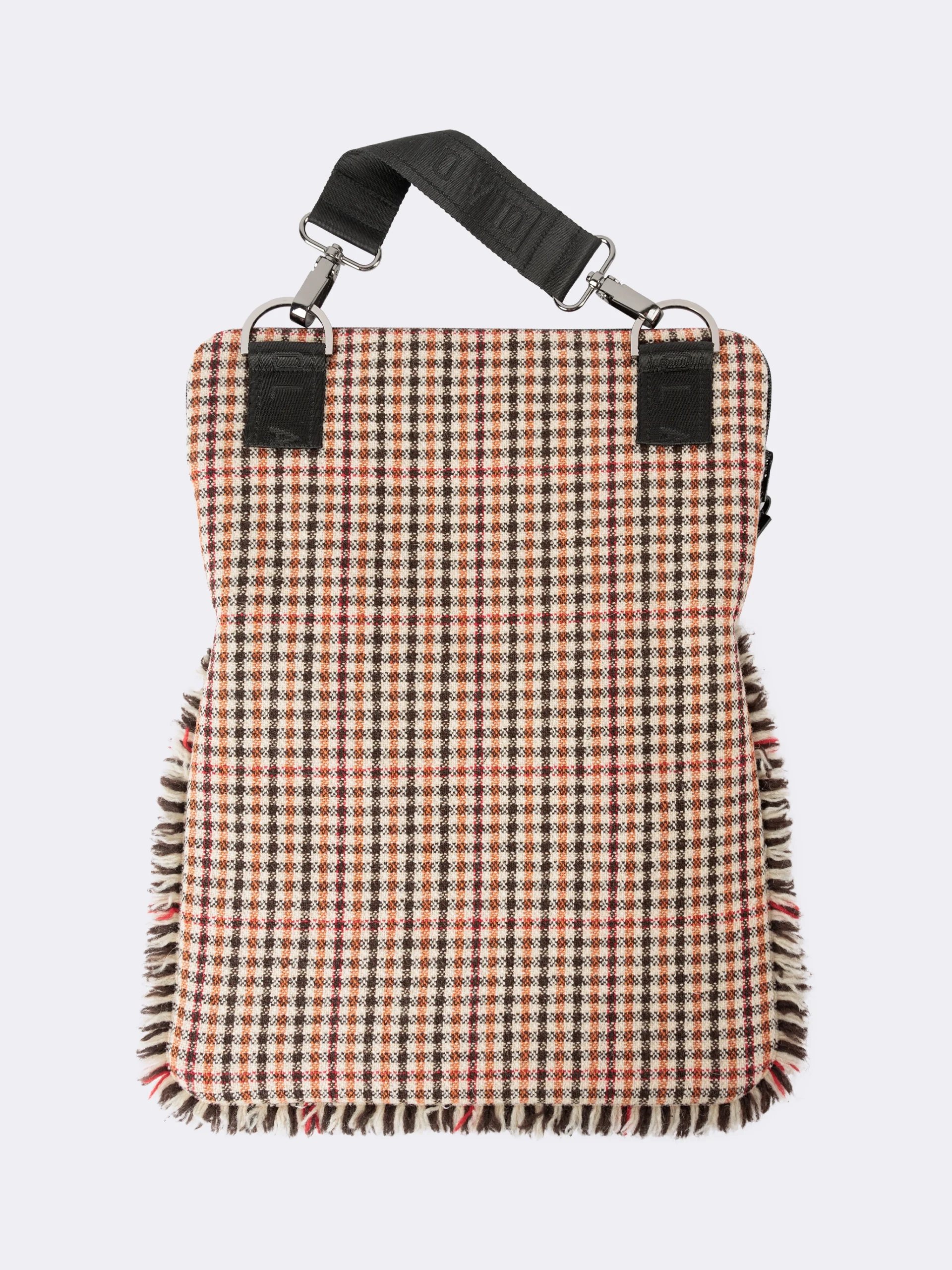 Чехол для ноутбука с карманом, ремнем и бахромой OLA OLA