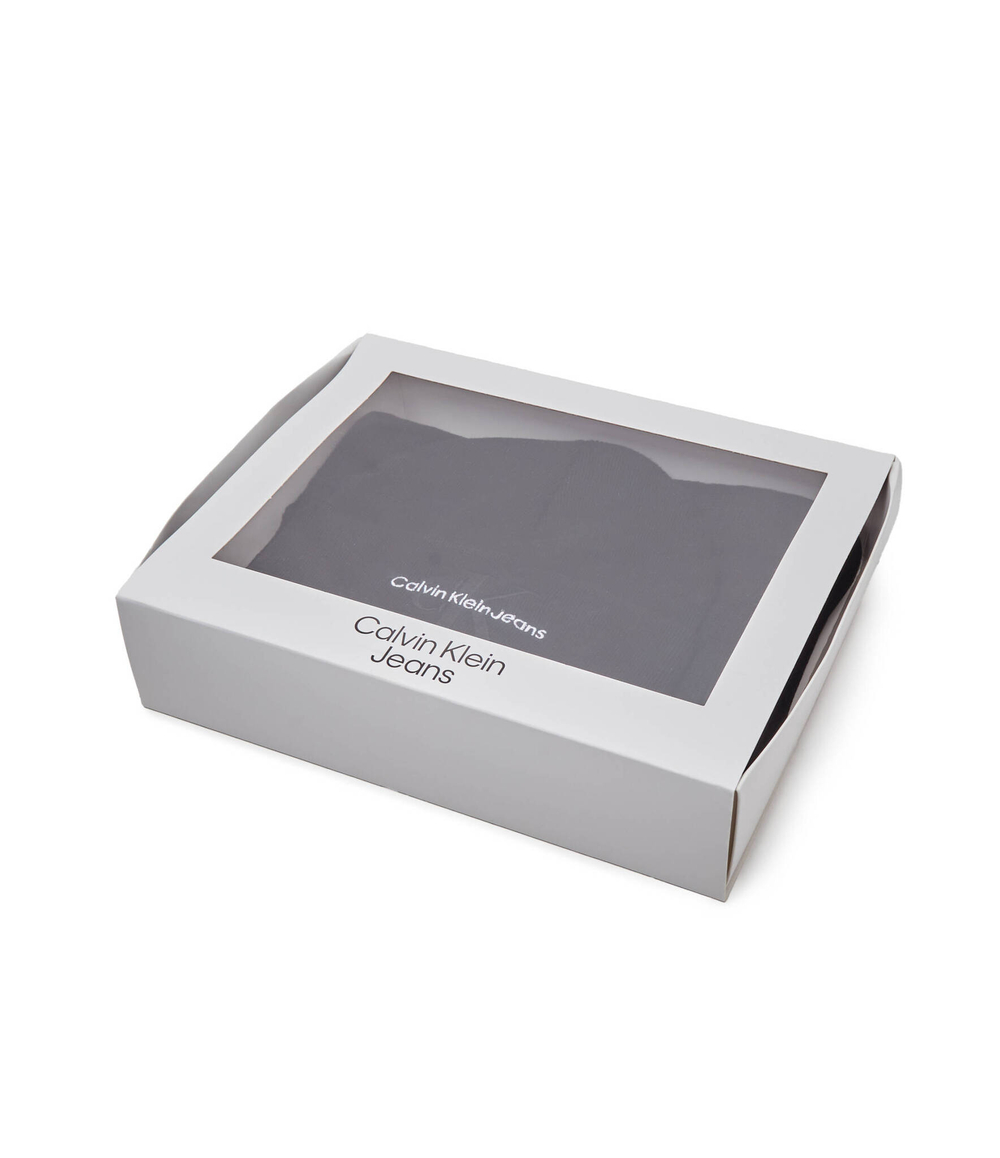 Шаль + шляпа GIFTING LOGO CALVIN KLEIN JEANS - черный(K60K611418)