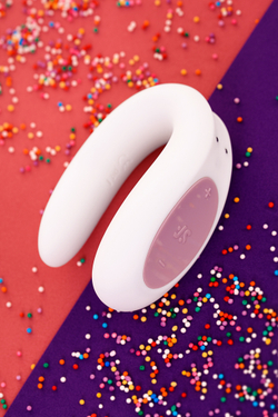Парный вибратор Satisfyer Double Joy с приложением (белый)