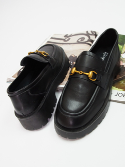 Лоферы женские демисезонные