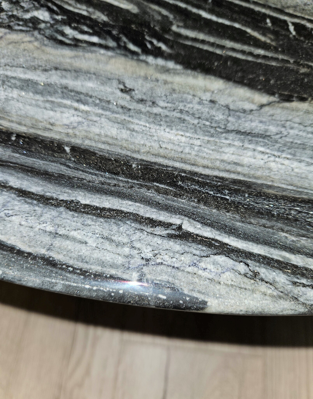 Столик журнальный Vecoli L