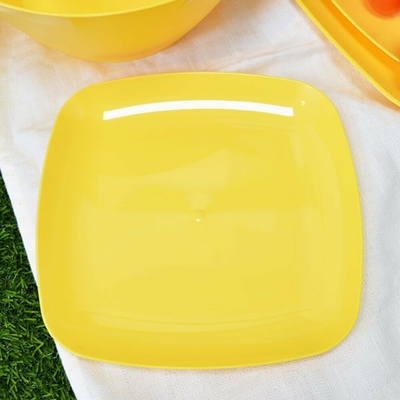 Тарелка 19см квадратная