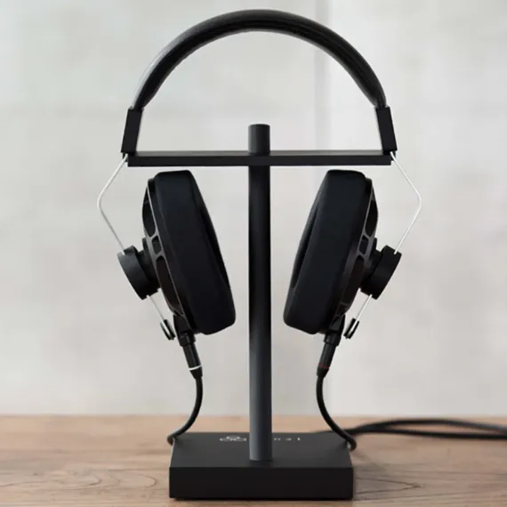 Final Audio Headphone Stand for D8000 Black