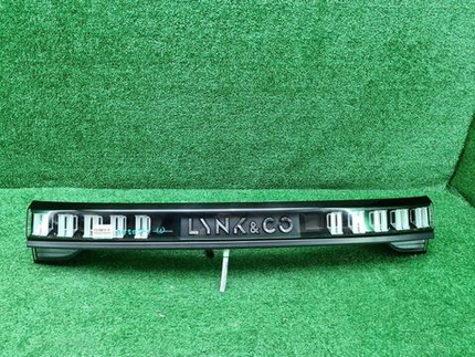 Фонарь крышки багажника Lynk & Co 09 (2021-н.в.)