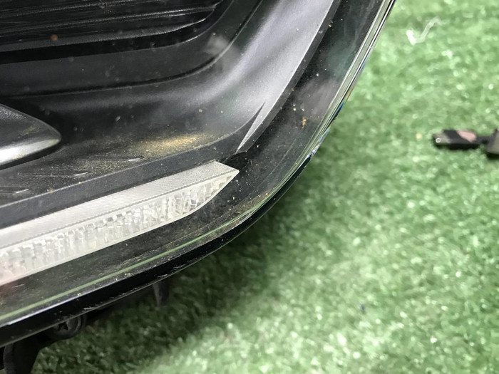 Битая Фара правая Kia K5 (2019-2023) LED