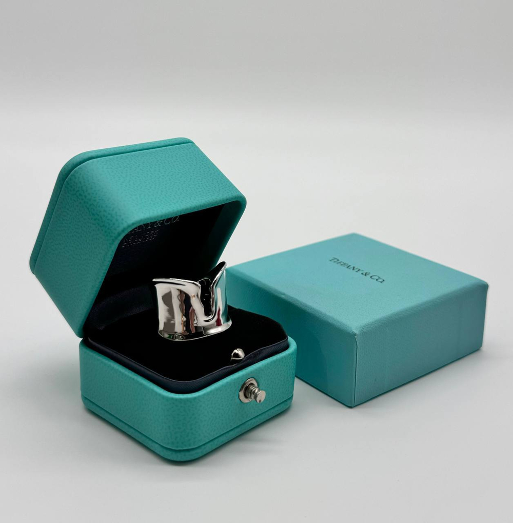 Кольцо Tiffany & Co.