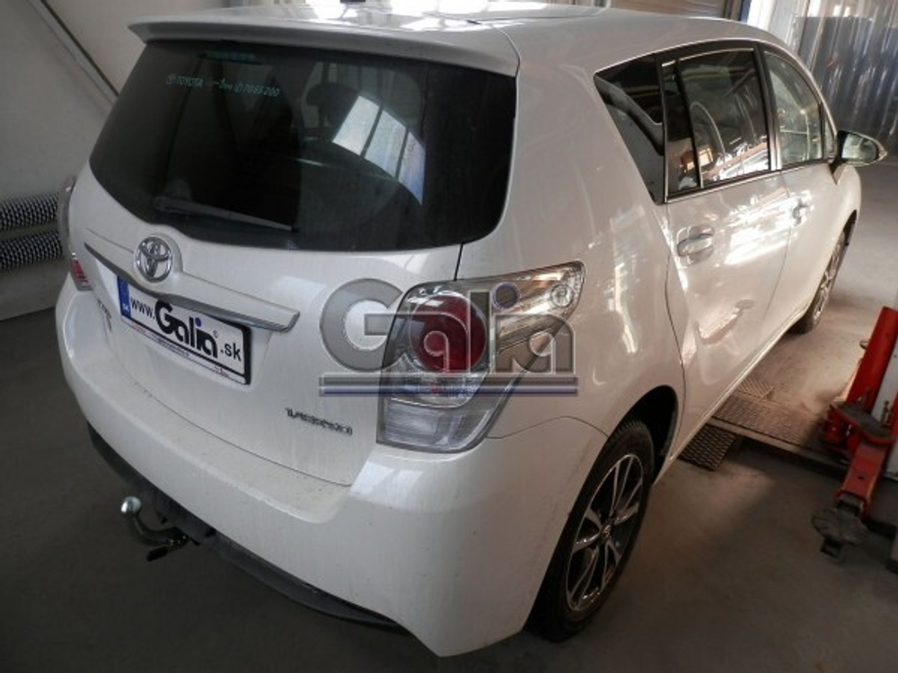 Фаркоп оцинкованный Galia T063A для Toyota Verso 2009-2013, 2013-2018(паспорт и сертификат в комплекте)(без электрики)