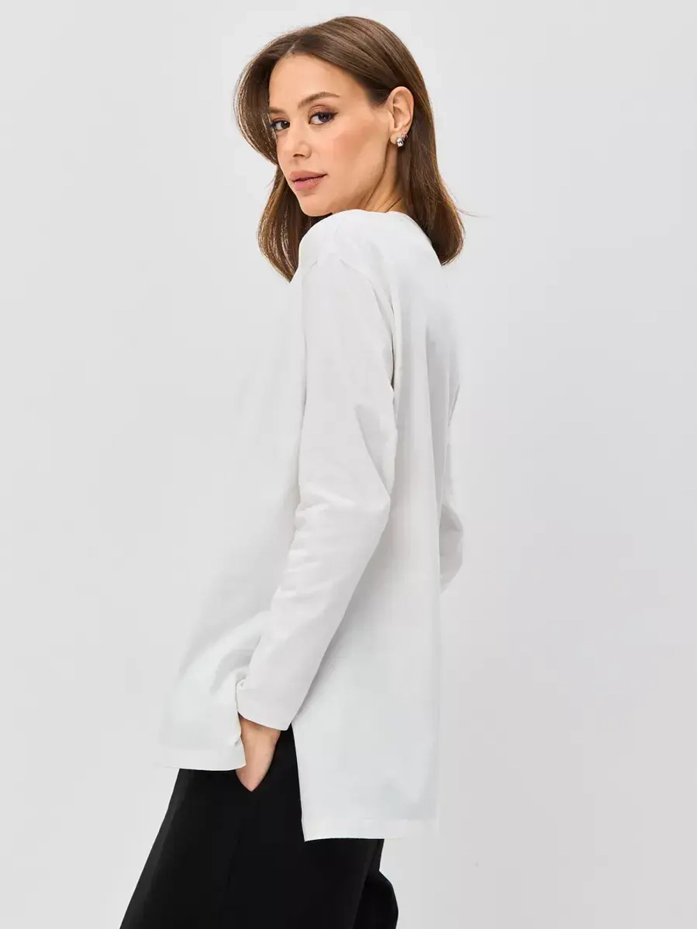 Лонгслив удлиненный оверсайз с разрезами