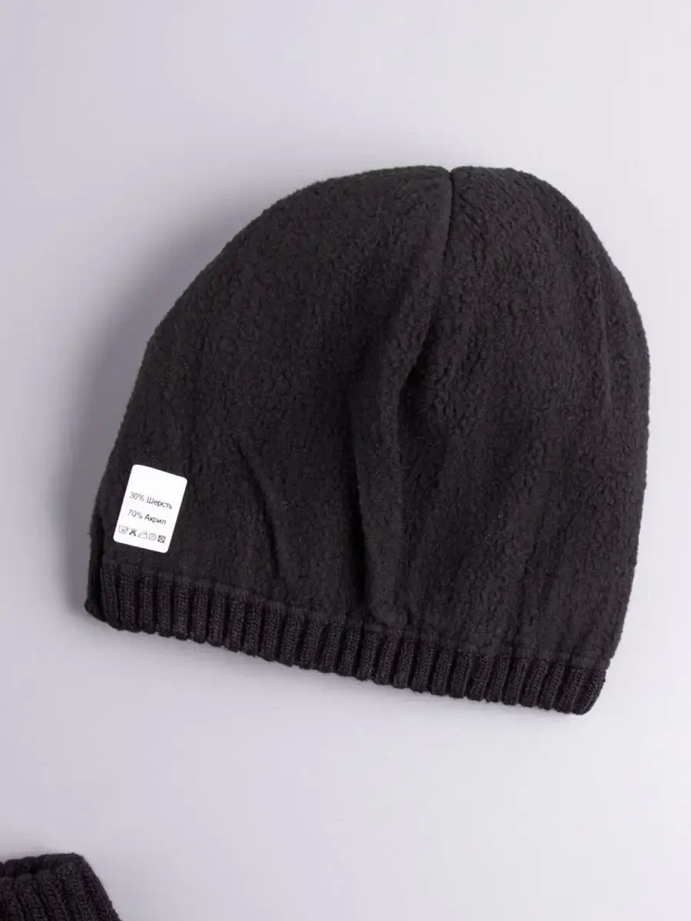 Шапка зимняя для девочки со снудом и митенками