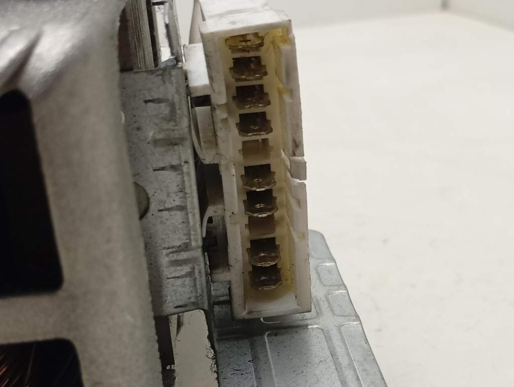 WF8590NMW9DYLP кт26 Двигатель для стиральных машин Samsung DC31-00123D б/у