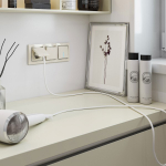 Выключатель одноклавишный с подсветкой (слоновая кость)