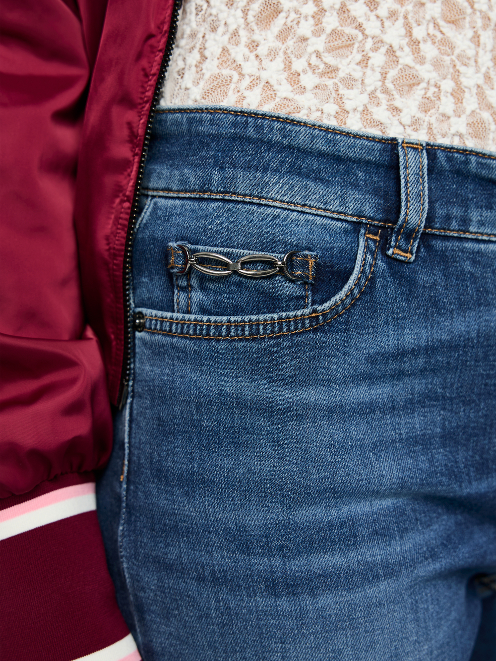 Джинсы из хлопка