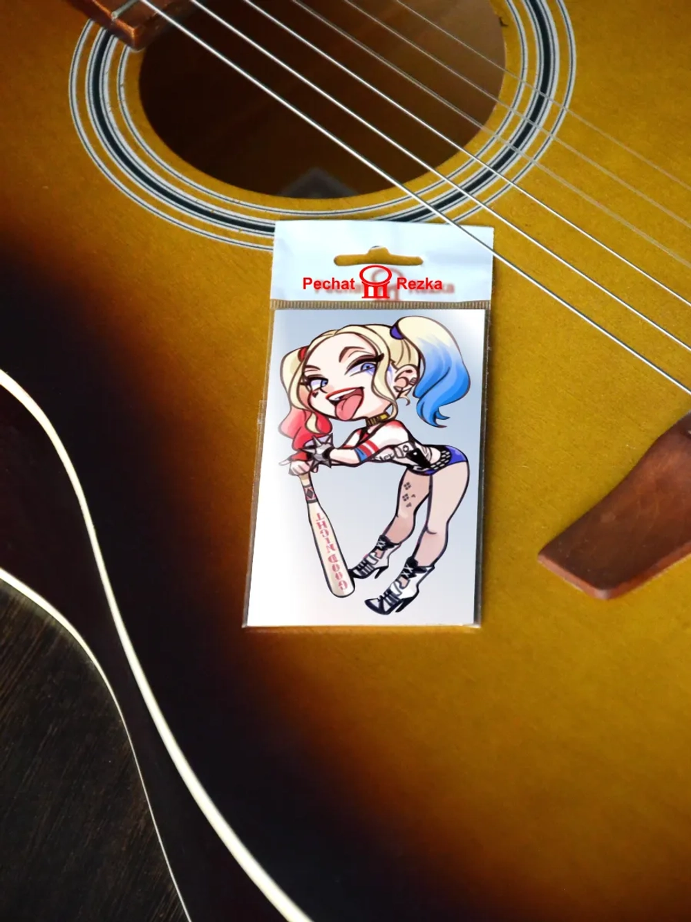 Стикер - Крейзи девушка с битой