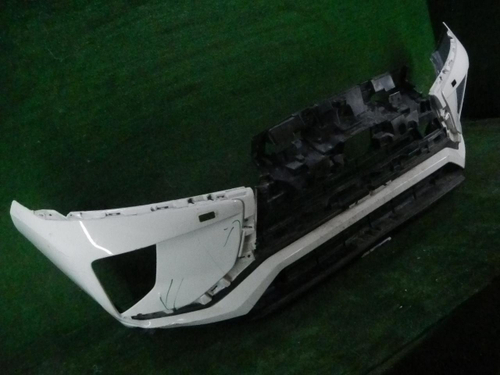 Бампер передний Mitsubishi Eclipse Cross (2017-2020)