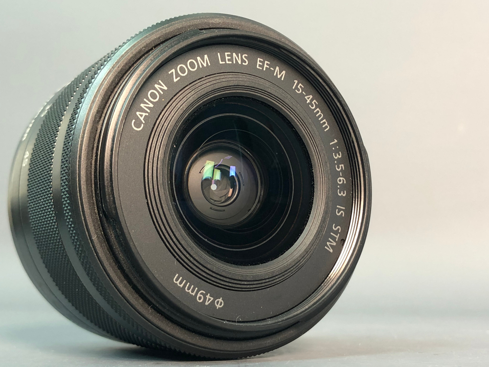 Canon EOS M6 + 15mm-45mm