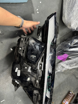 Оригинальная LED фара к Mazda EZ6, левая/правая,